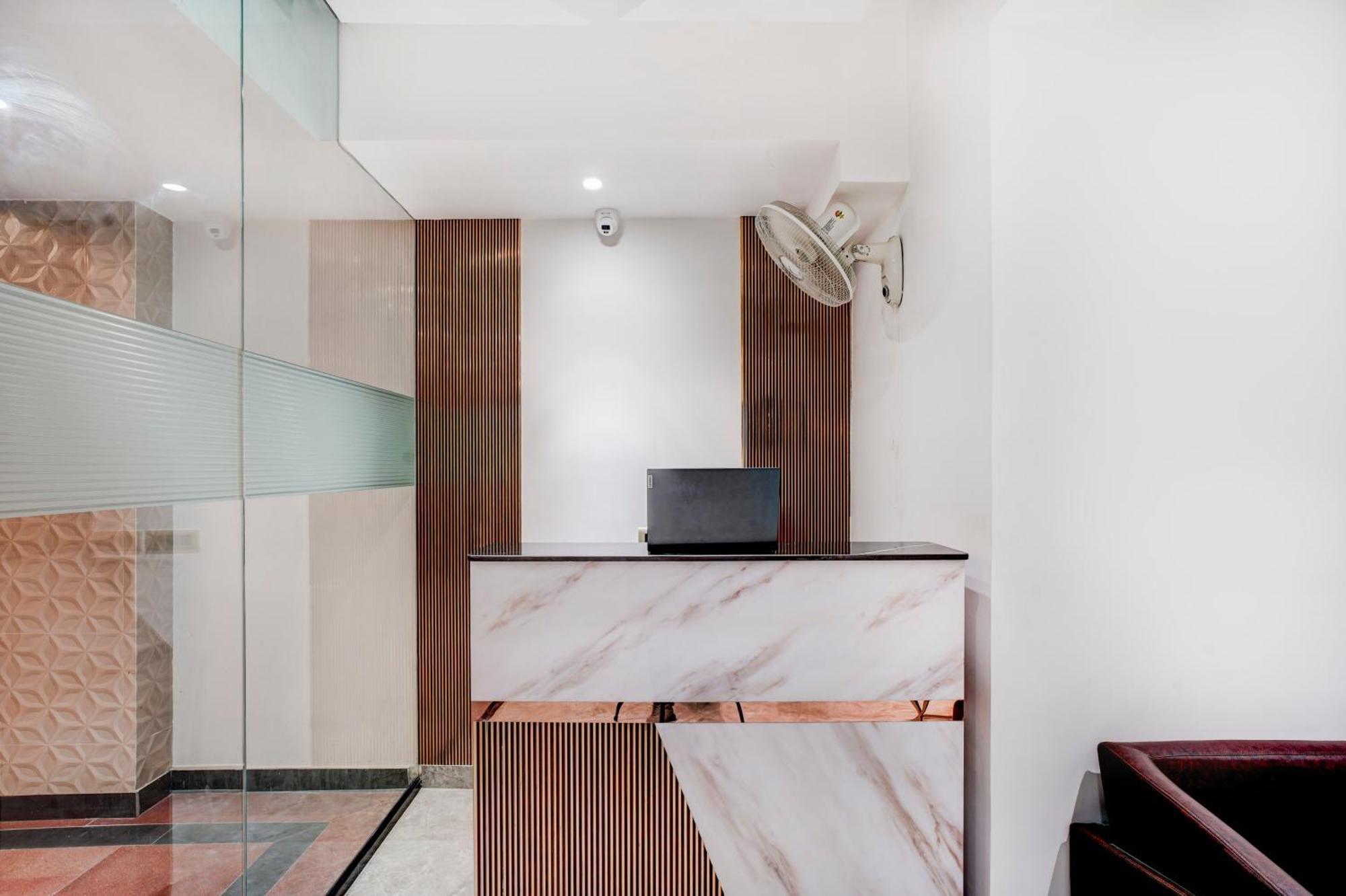 Treebo Corporate Inn Noida Exterior photo