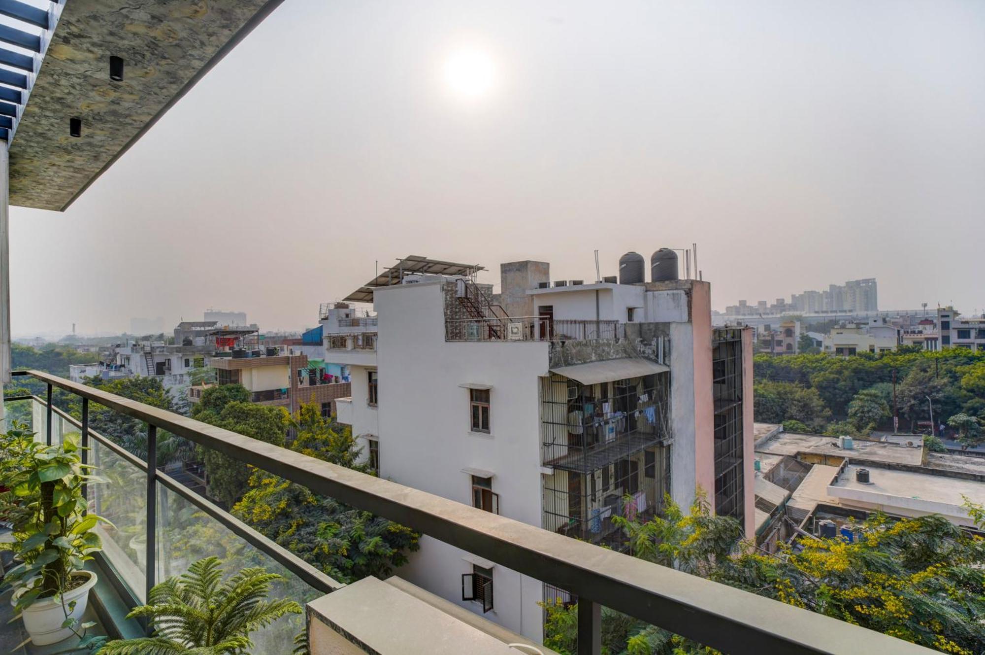 Treebo Corporate Inn Noida Exterior photo